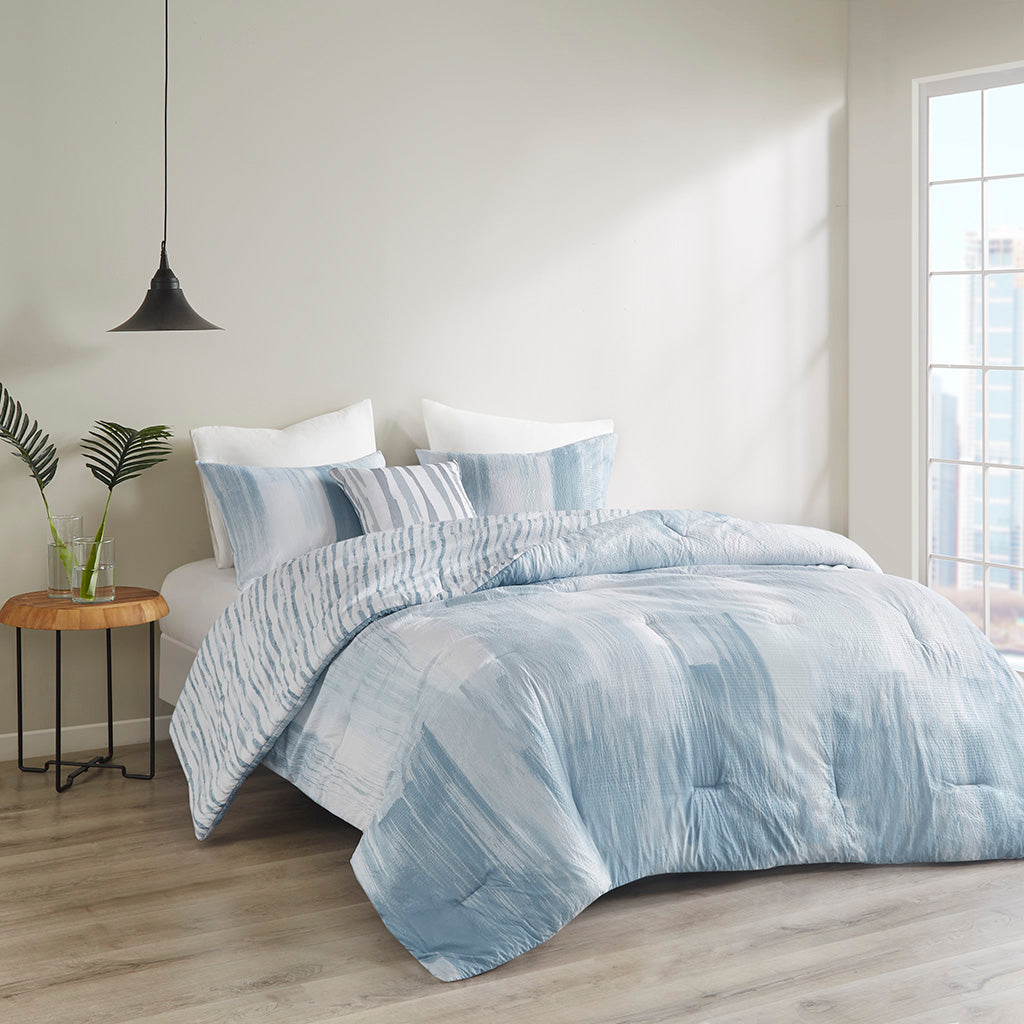 Brush Stroke 4 Piece Oversized Reversible Seersucker Comforter Set - Blue