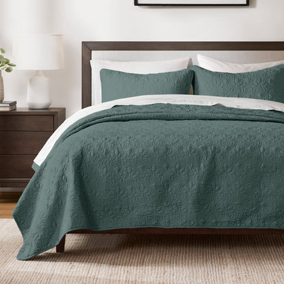 Quebec Reversible Quilt Set - Balsam Green