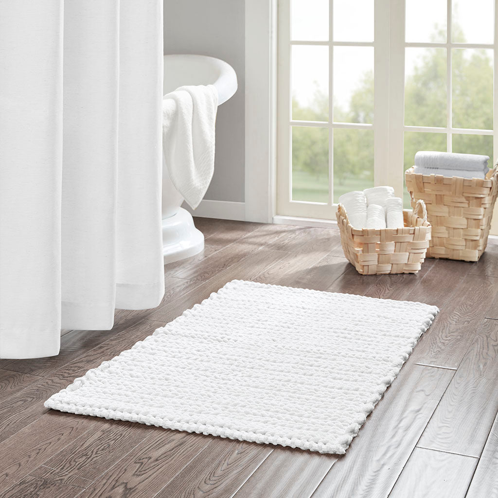 Lasso 100% Cotton Chenille Chain Stitch Rug - White