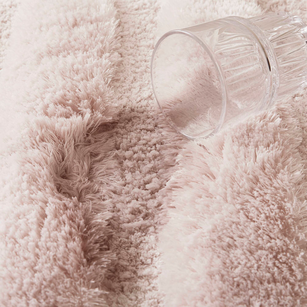 Tufted Pearl Channel Rug - Blush