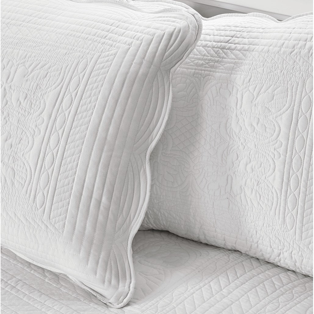 Tuscany 6 Piece Reversible Scalloped Edge Daybed Cover Set - White