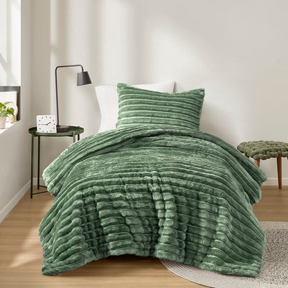 Avril Fluffy Ribbed Plush Comforter Set - Green