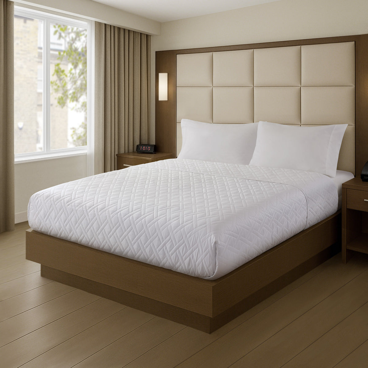 Plain Weave Premium Coverlet - White