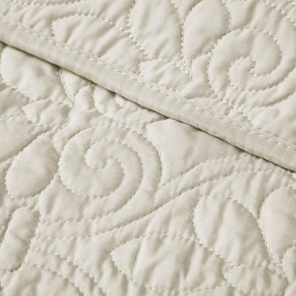Quebec Oversized Quilted Throw - Ivory