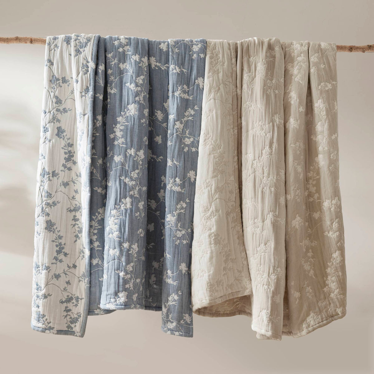 Catalina Botanical 3 Piece Jacquard Cotton Gauze Quilt Set - Linen