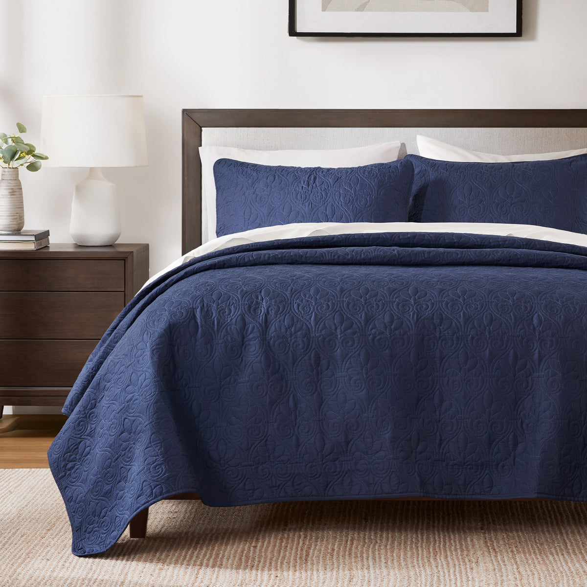 Quebec Reversible Quilt Set - Navy