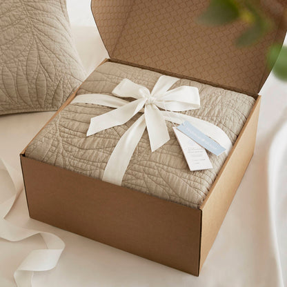 Botanical Leaves 3 Piece Cotton Quilt Set - Linen