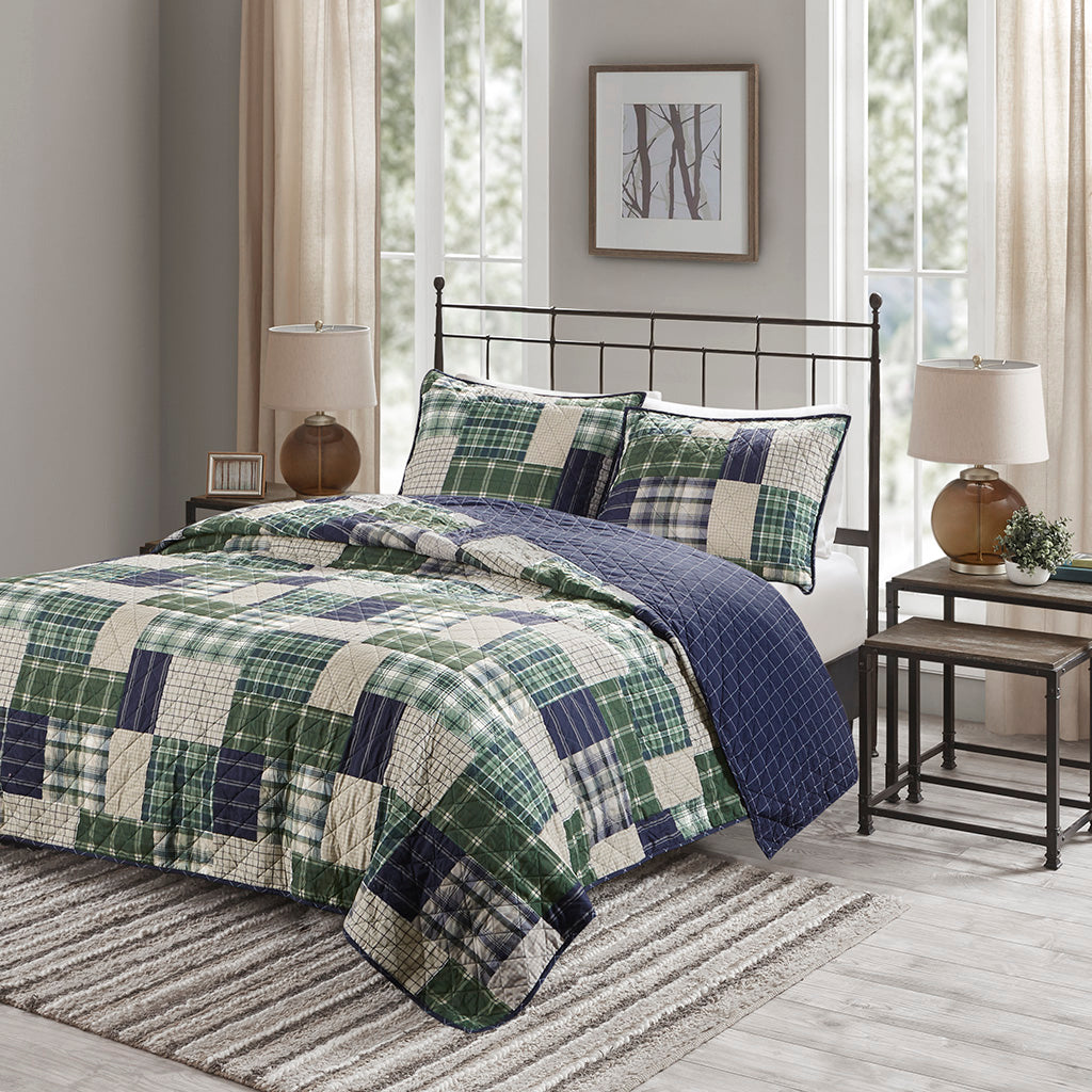 Timber 3 Piece Reversible Printed Quilt Set - Green / Navy