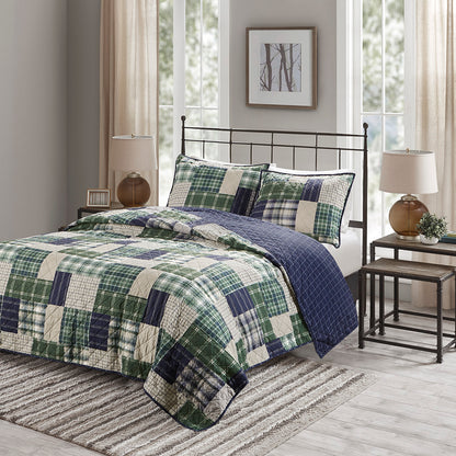 Timber 3 Piece Reversible Printed Quilt Set - Green / Navy