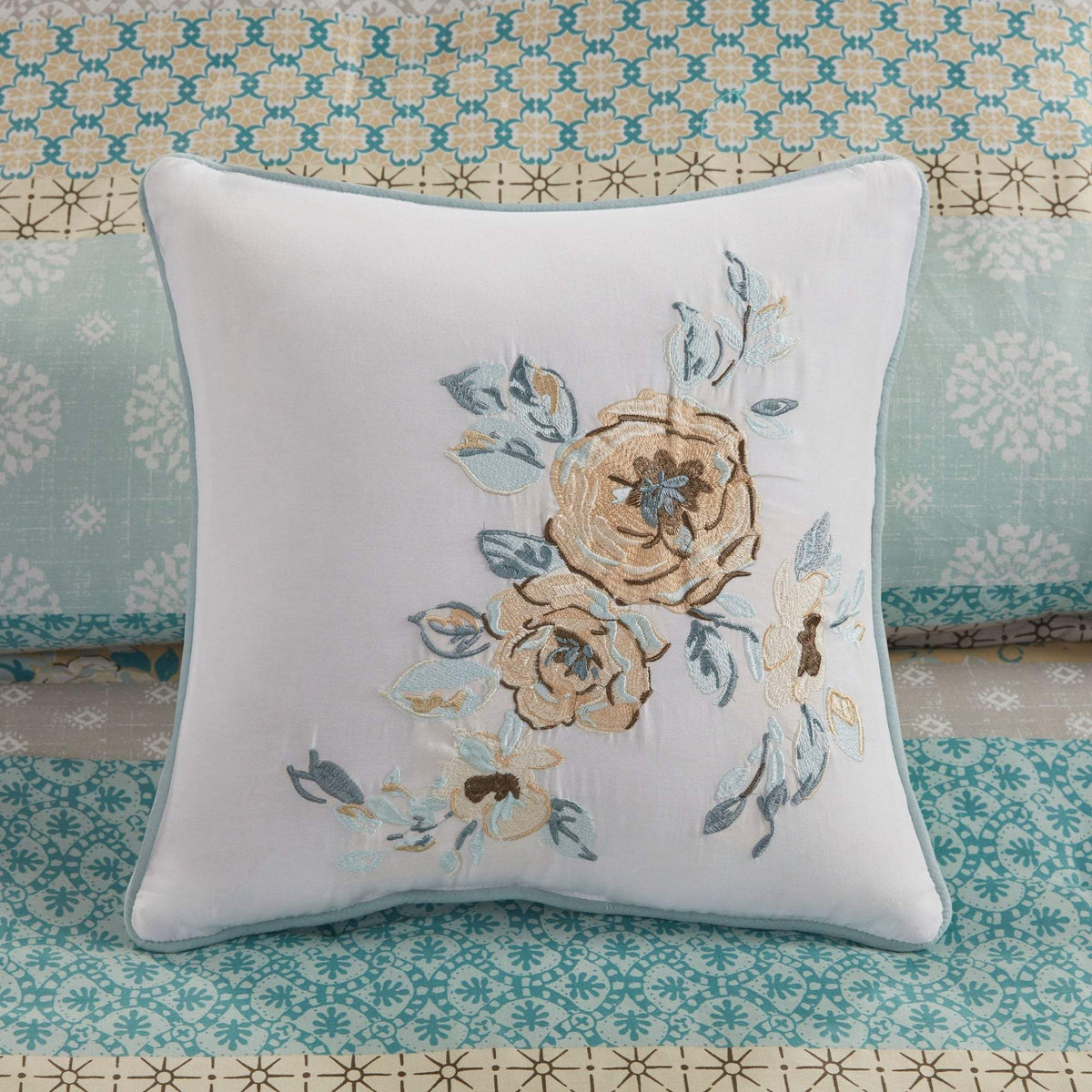 Willa Green 7-Piece Comforter Set Comforter Sets By Olliix/JLA HOME (E & E Co., Ltd)