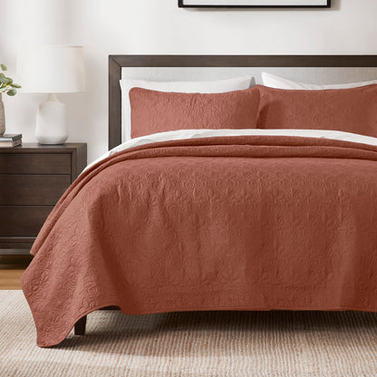 Quebec Reversible Quilt Set - Clay Red