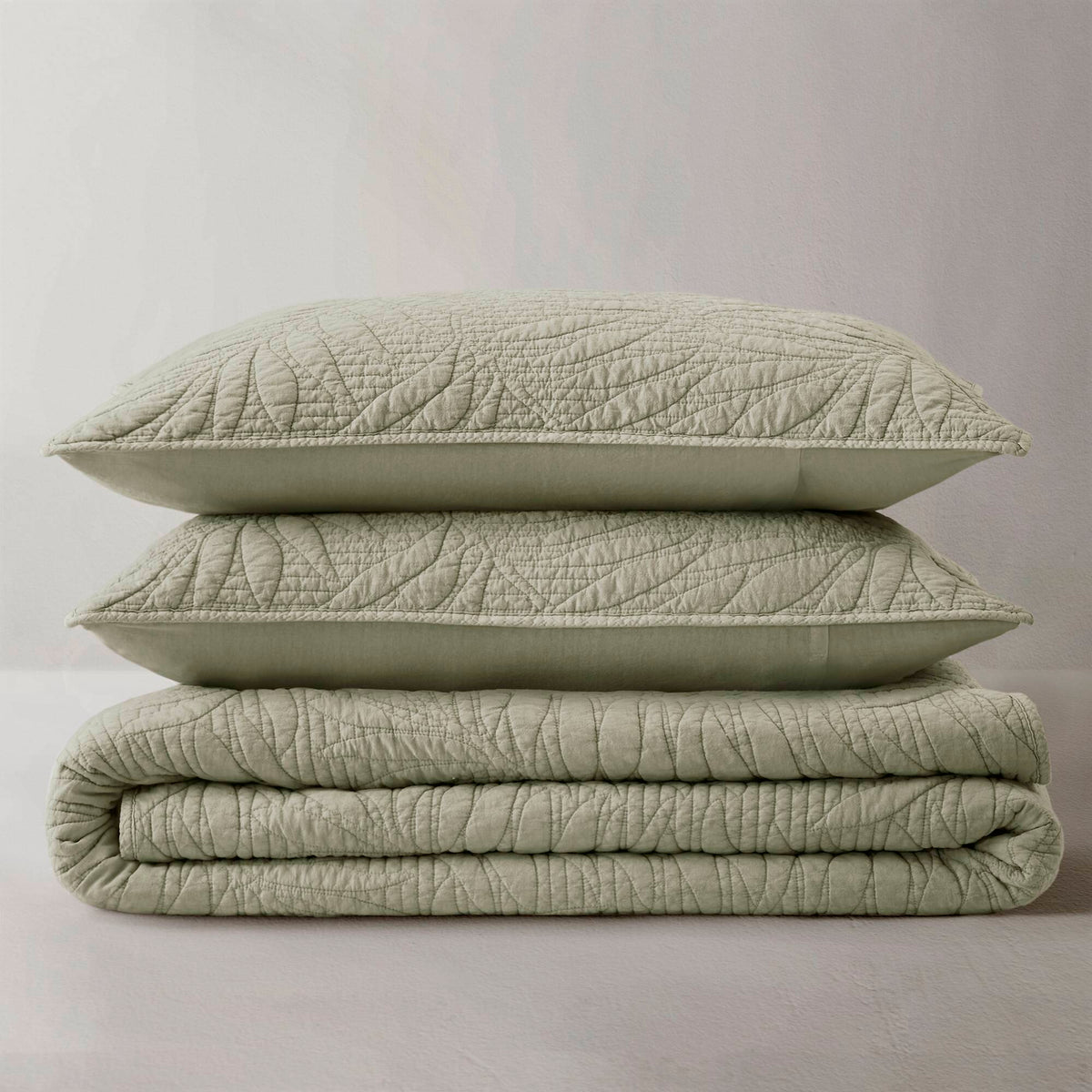 Botanical Leaves 3 Piece Cotton Quilt Set - Sage