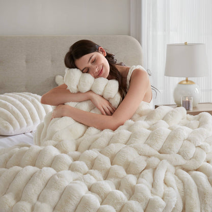 Jasmine 3 Piece Faux Fur Comforter Set - Ivory