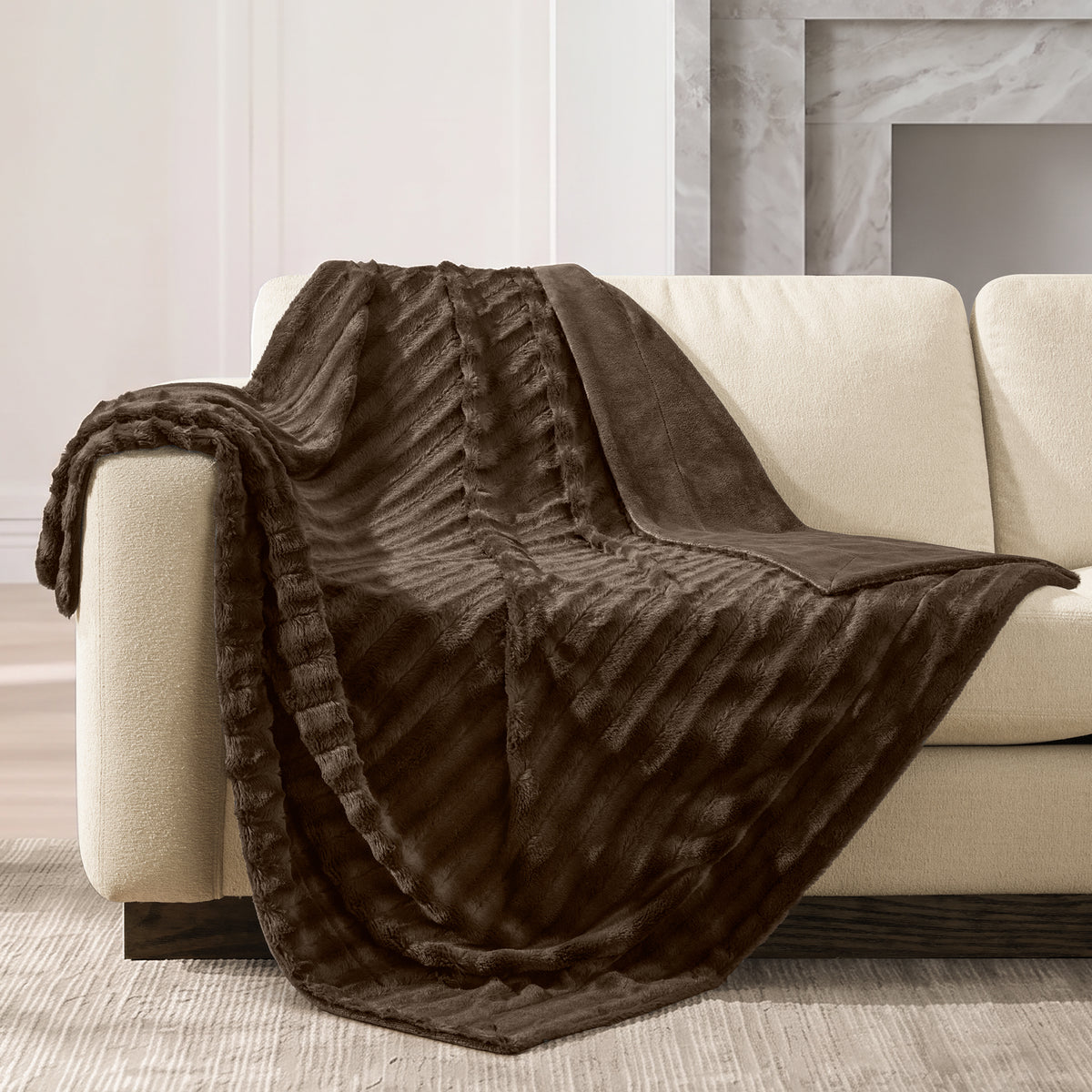 Duke Long Fur Throw - Brown