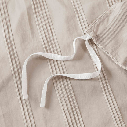 Logan Striped Reversible Pintuck Pleated Duvet Set - Neutral