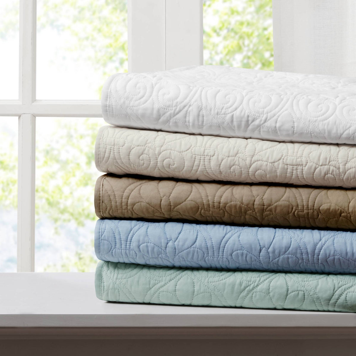 Quebec Oversized Quilted Throw - Khaki