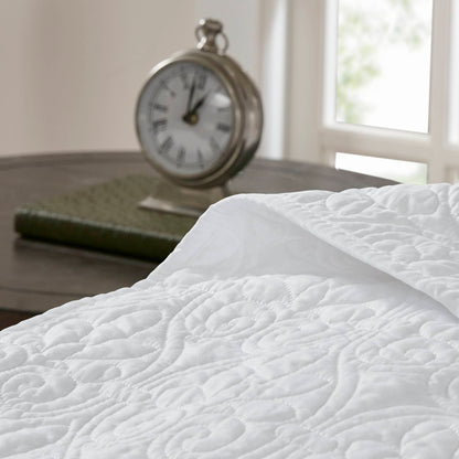 Quebec Reversible Bedspread Set - White