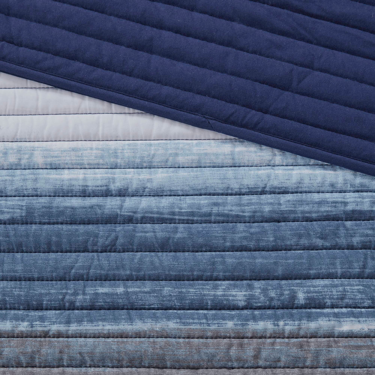 Saben Quilt Set with Cotton Bed Sheets - Navy