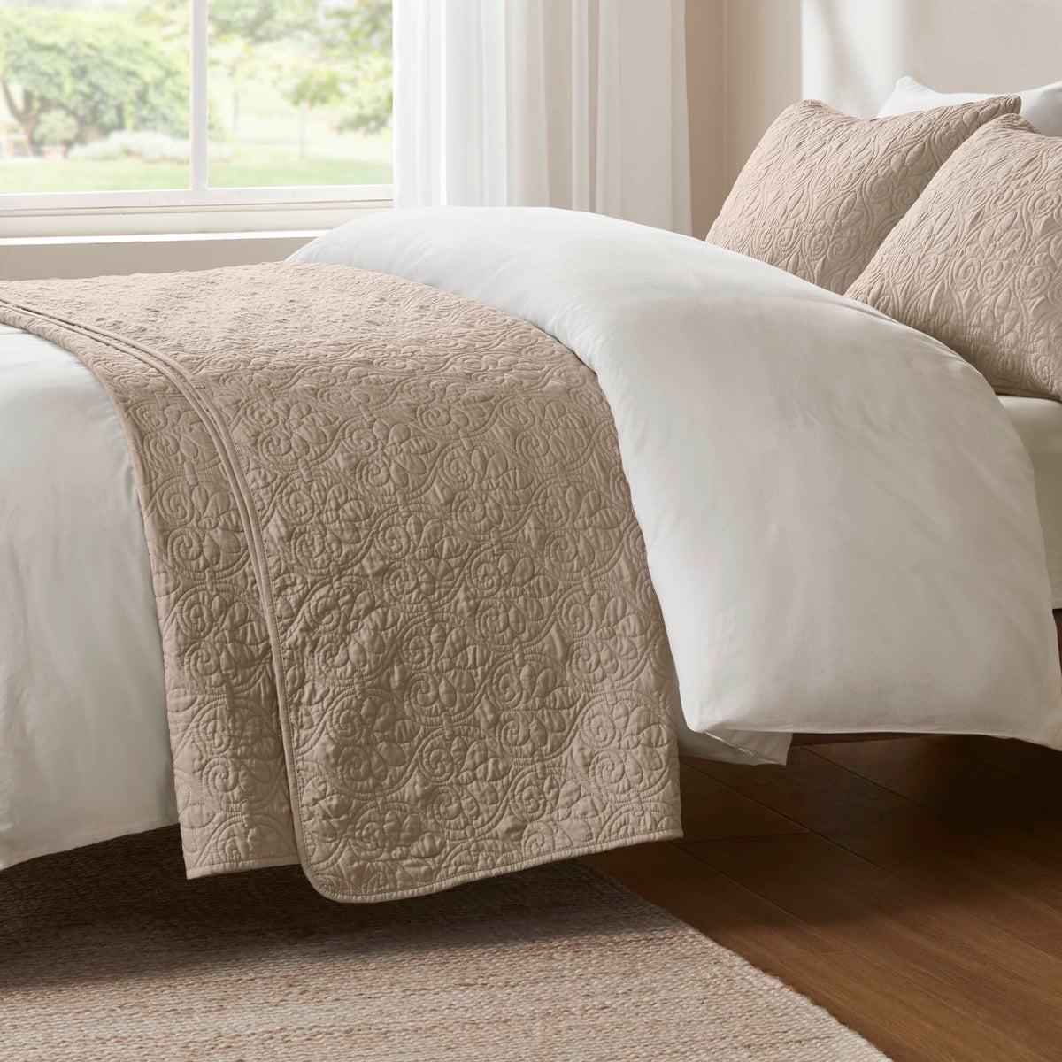 Quebec Reversible Quilt Set - Khaki