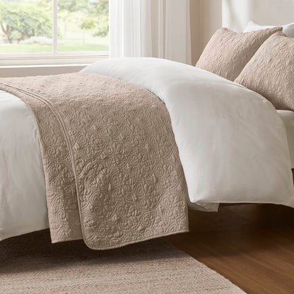 Quebec Reversible Quilt Set - Khaki