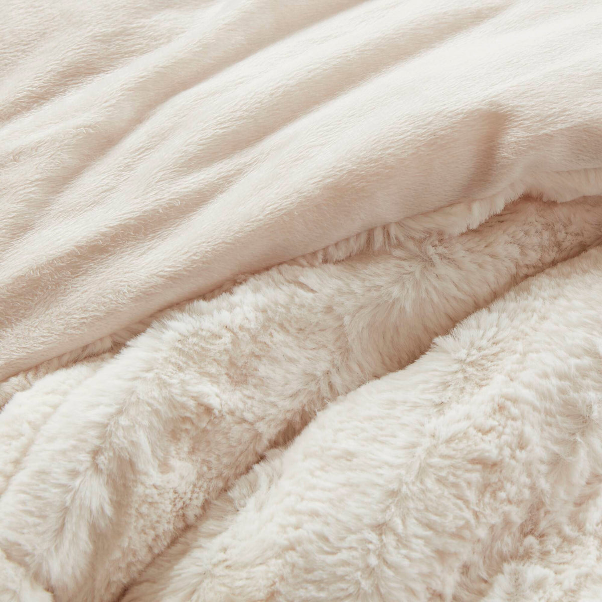 Duke Faux Fur Comforter Mini Set - Champagne