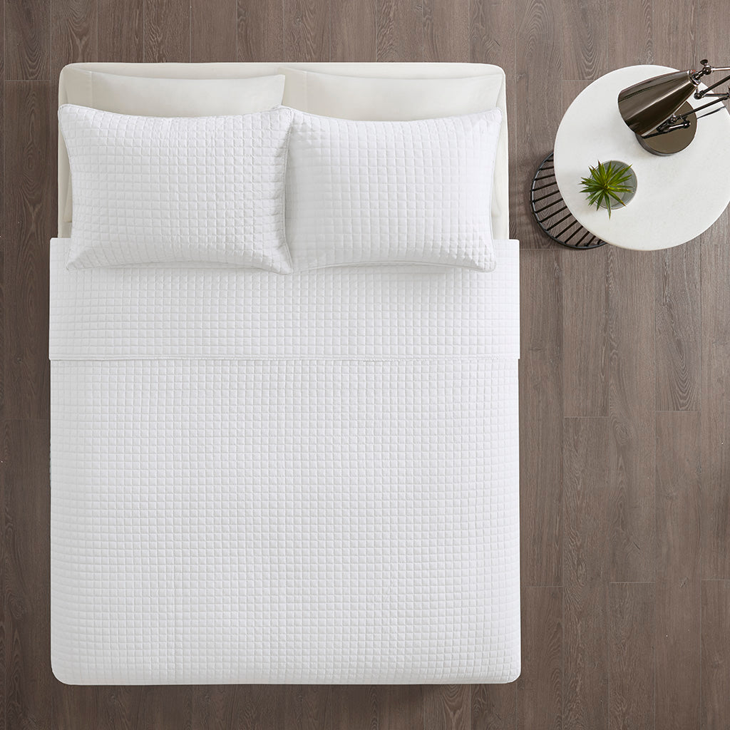 Otto 3 Piece Reversible Quilt Set - White