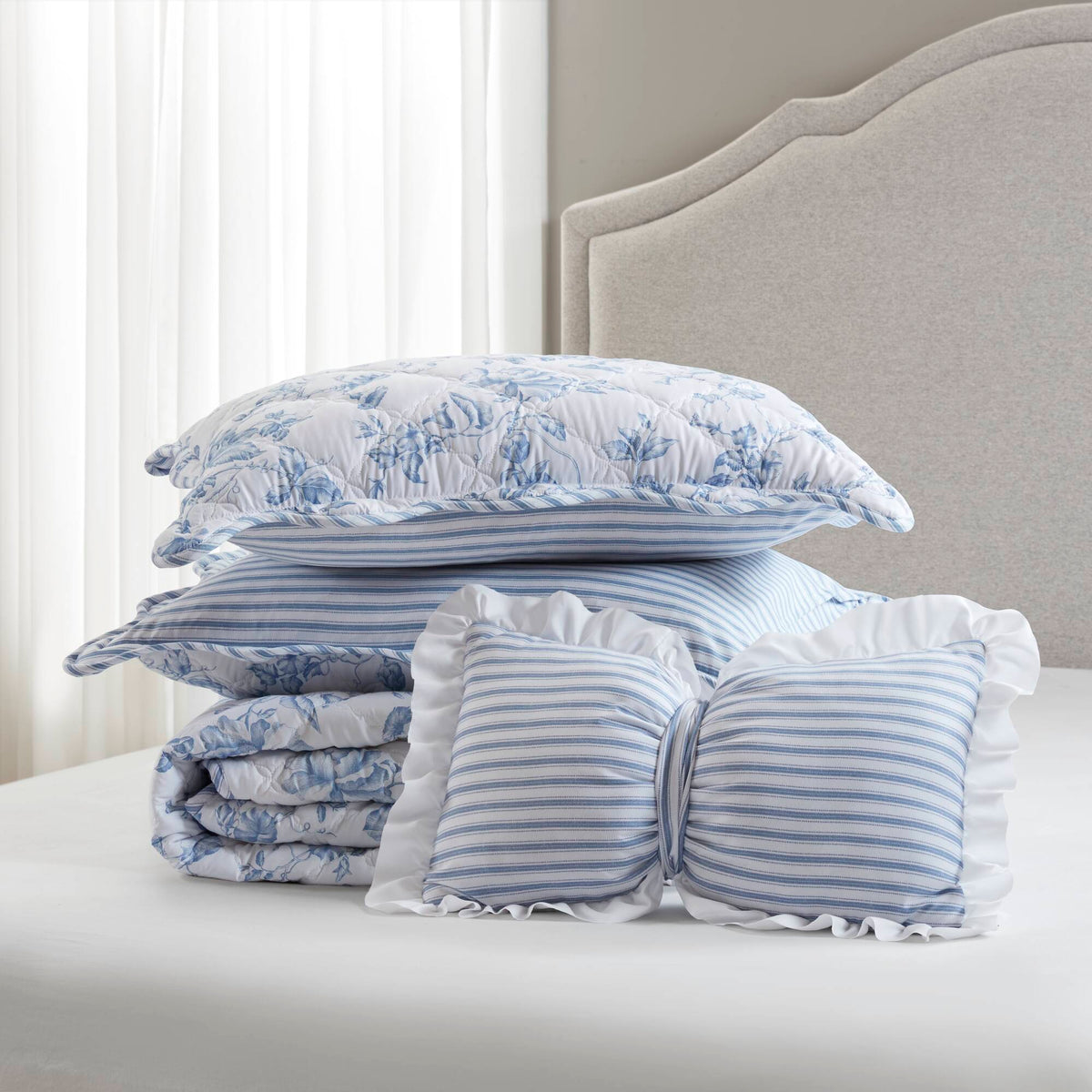 Adele Quilt Set - Blue