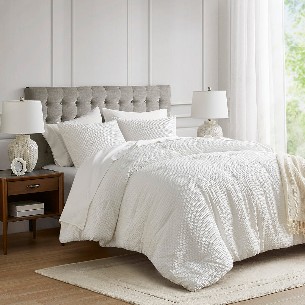 Mina Weave Comforter - White