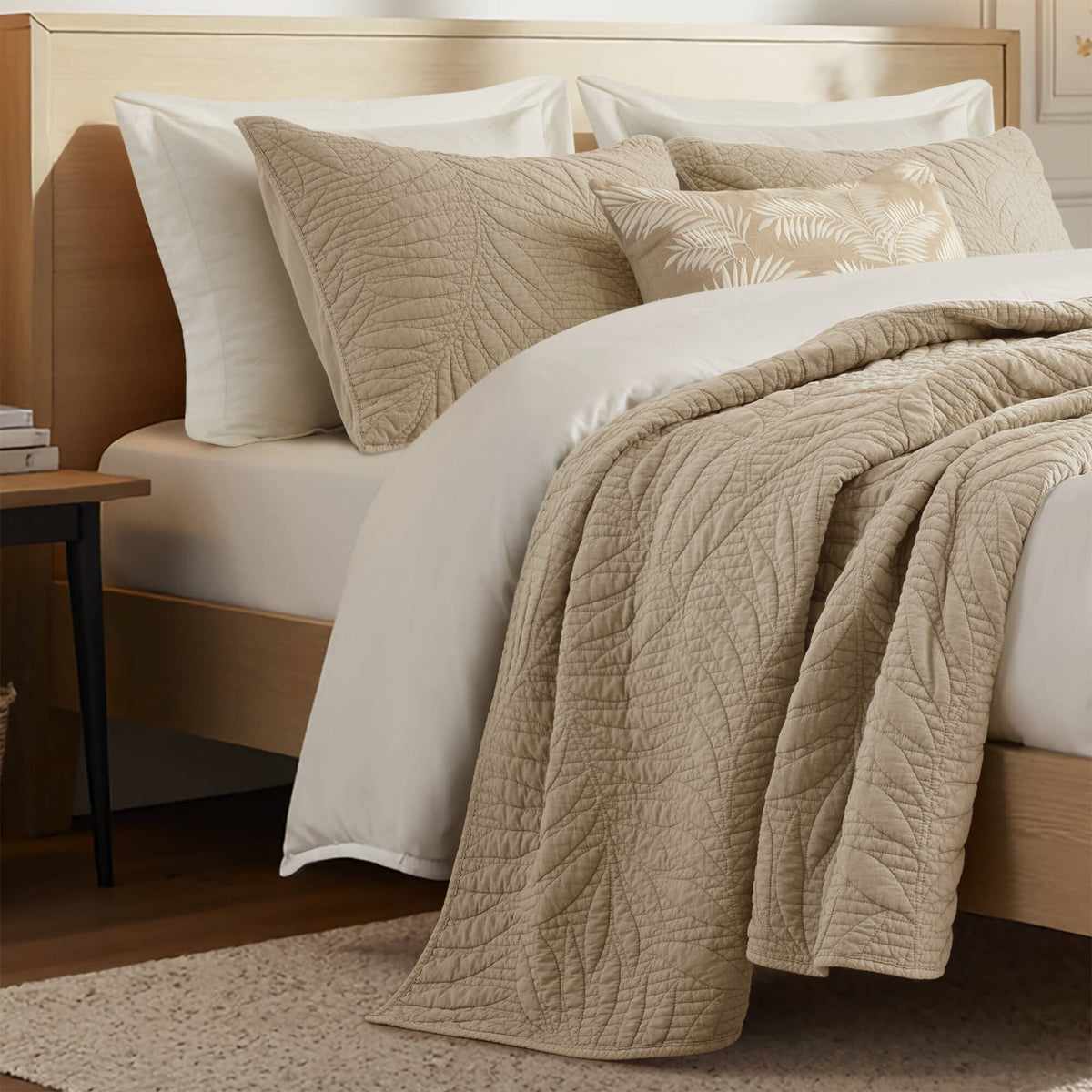 Botanical Leaves 3 Piece Cotton Quilt Set - Linen