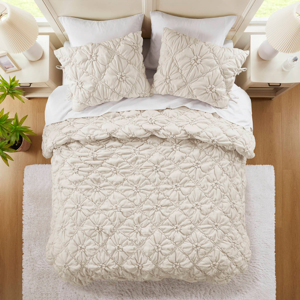 Lily Comforter Set - Ivory