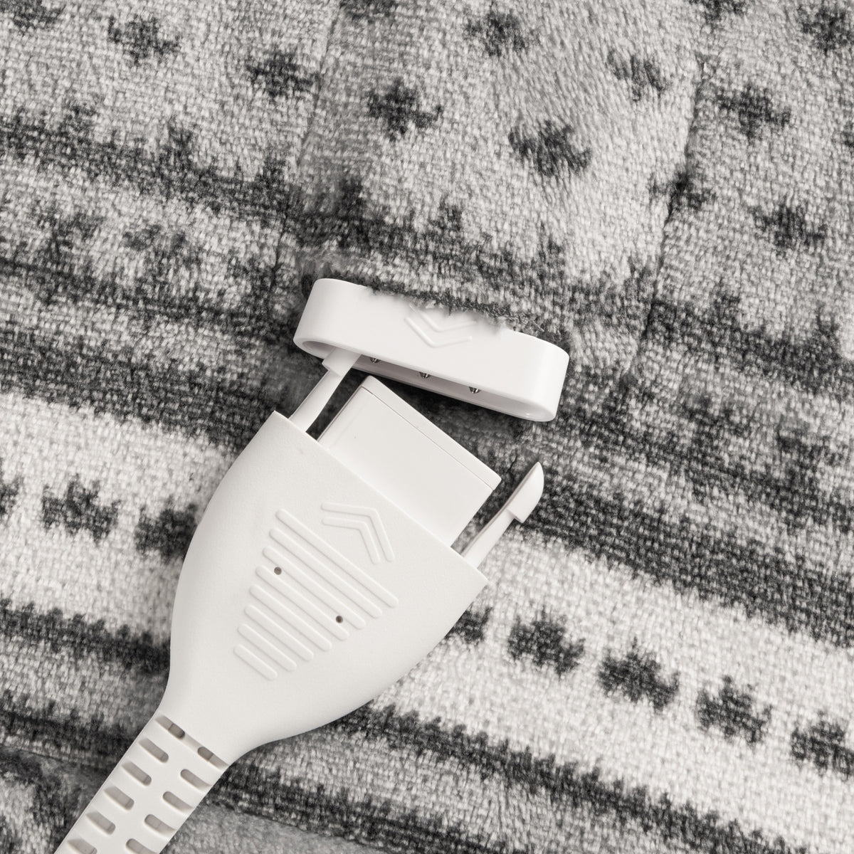 Print Plush to Sherpa Heated Throw - Grey Cozy Sheep