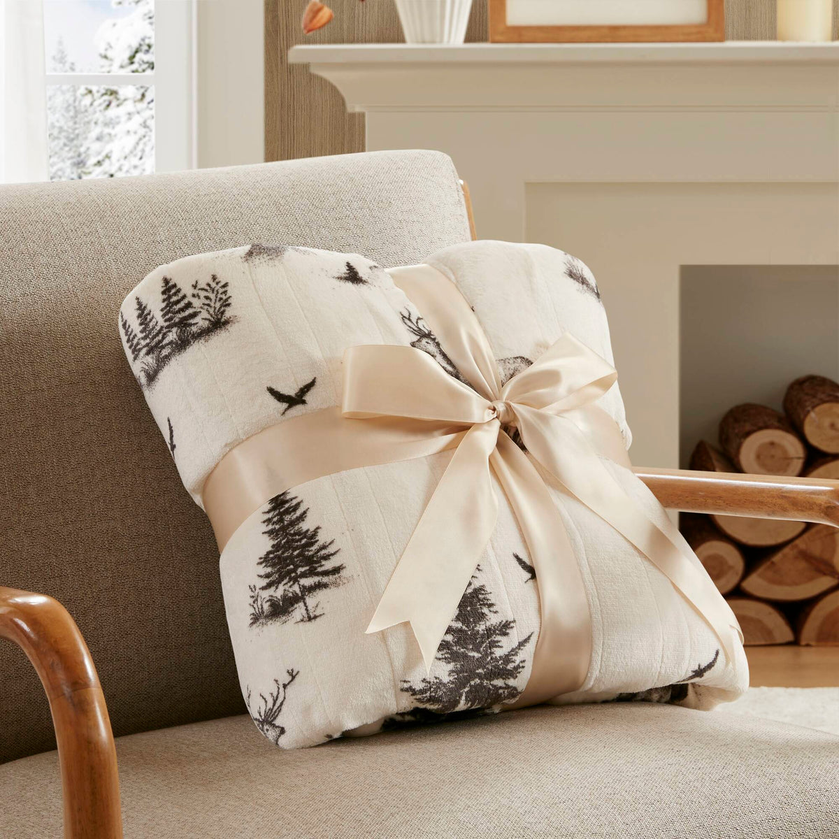 Print Plush to Sherpa Heated Throw - Deer