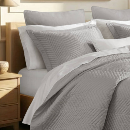 Liam Hotel 3 Piece Cotton Quilt Set - Light Gray