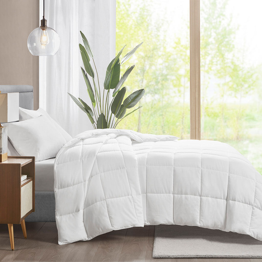 Medium Warmth Cotton Down Alternative Featherless Comforter - White