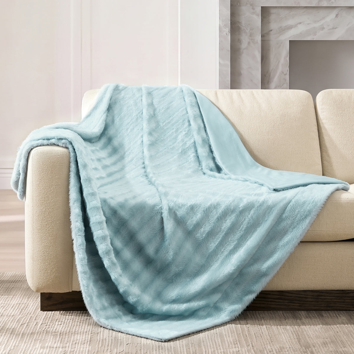 Duke Long Fur Throw - Blue