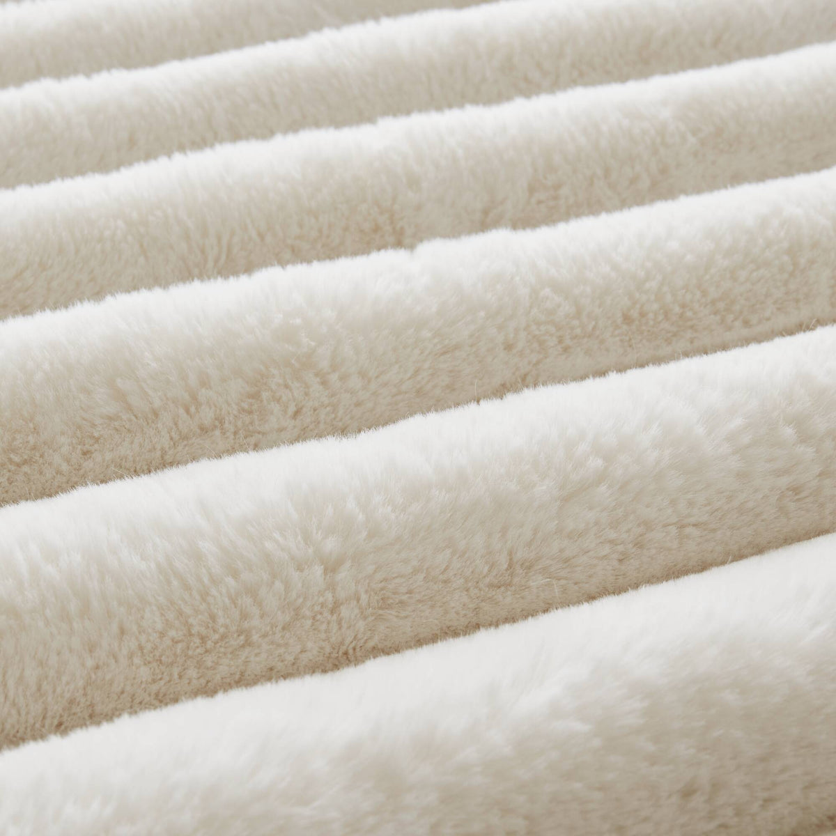 Jasmine 3 Piece Faux Fur Comforter Set - Ivory