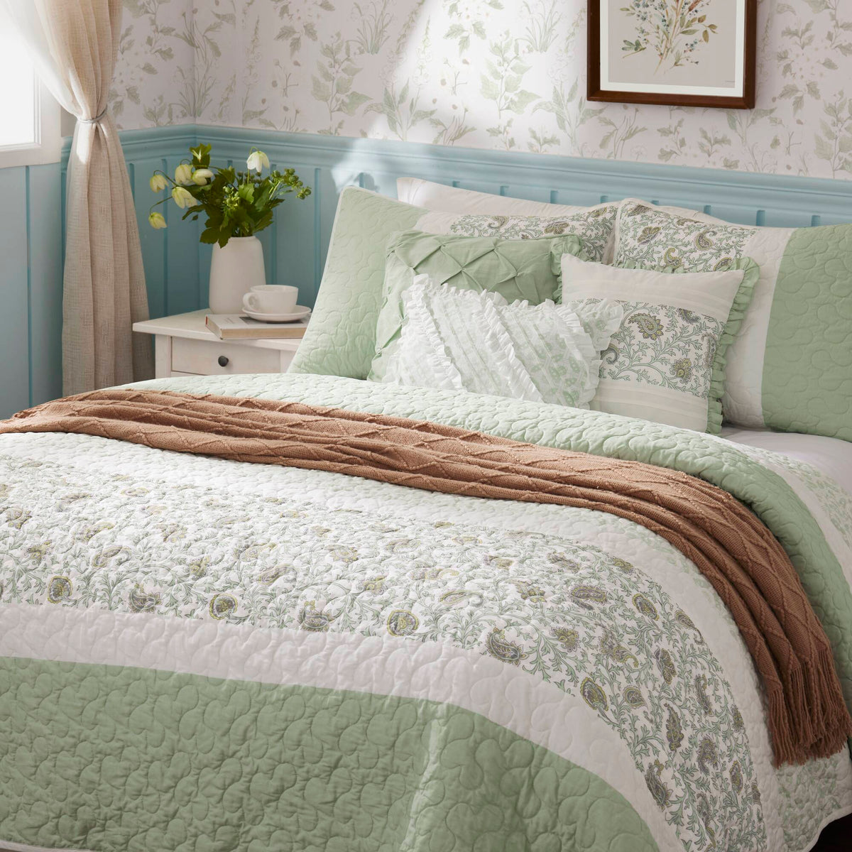 Dawn 6 Piece Cotton Percale Quilt Set with Throw Pillows - Sage Green