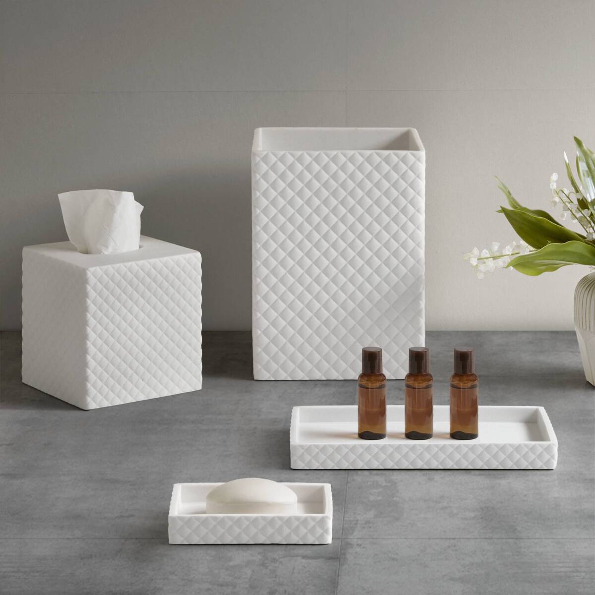 Resin Bath Accessories set - White
