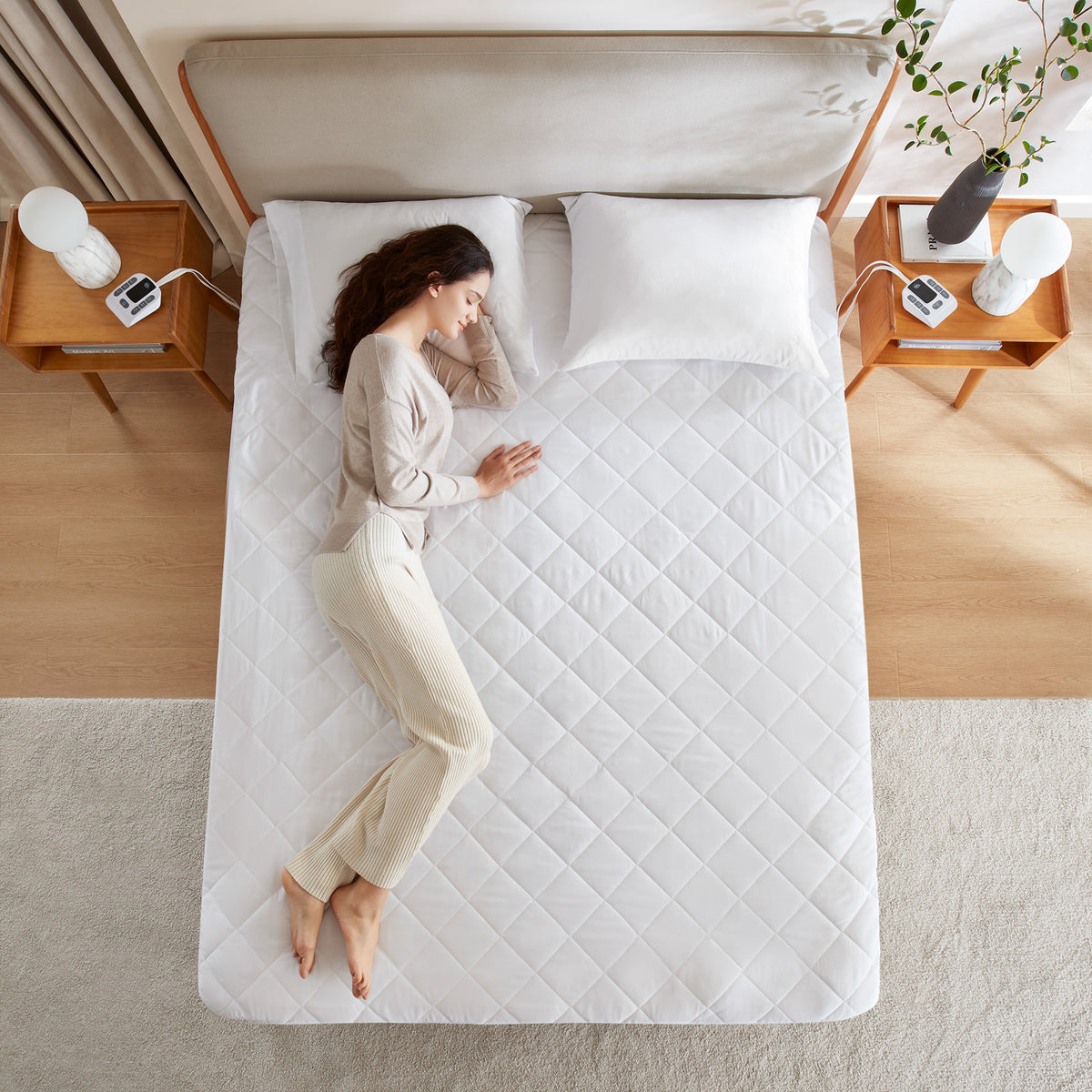 Microfiber Zoned Heated Mattress Pad - White
