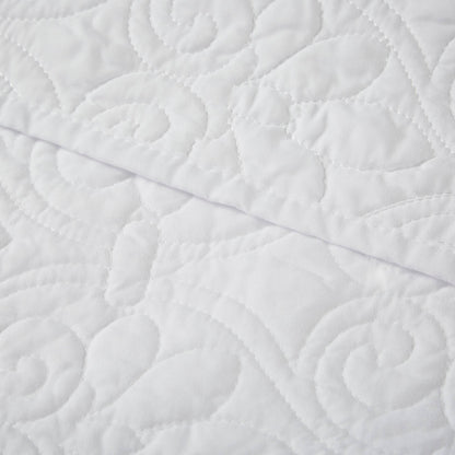 Quebec Oversized Quilted Throw - White