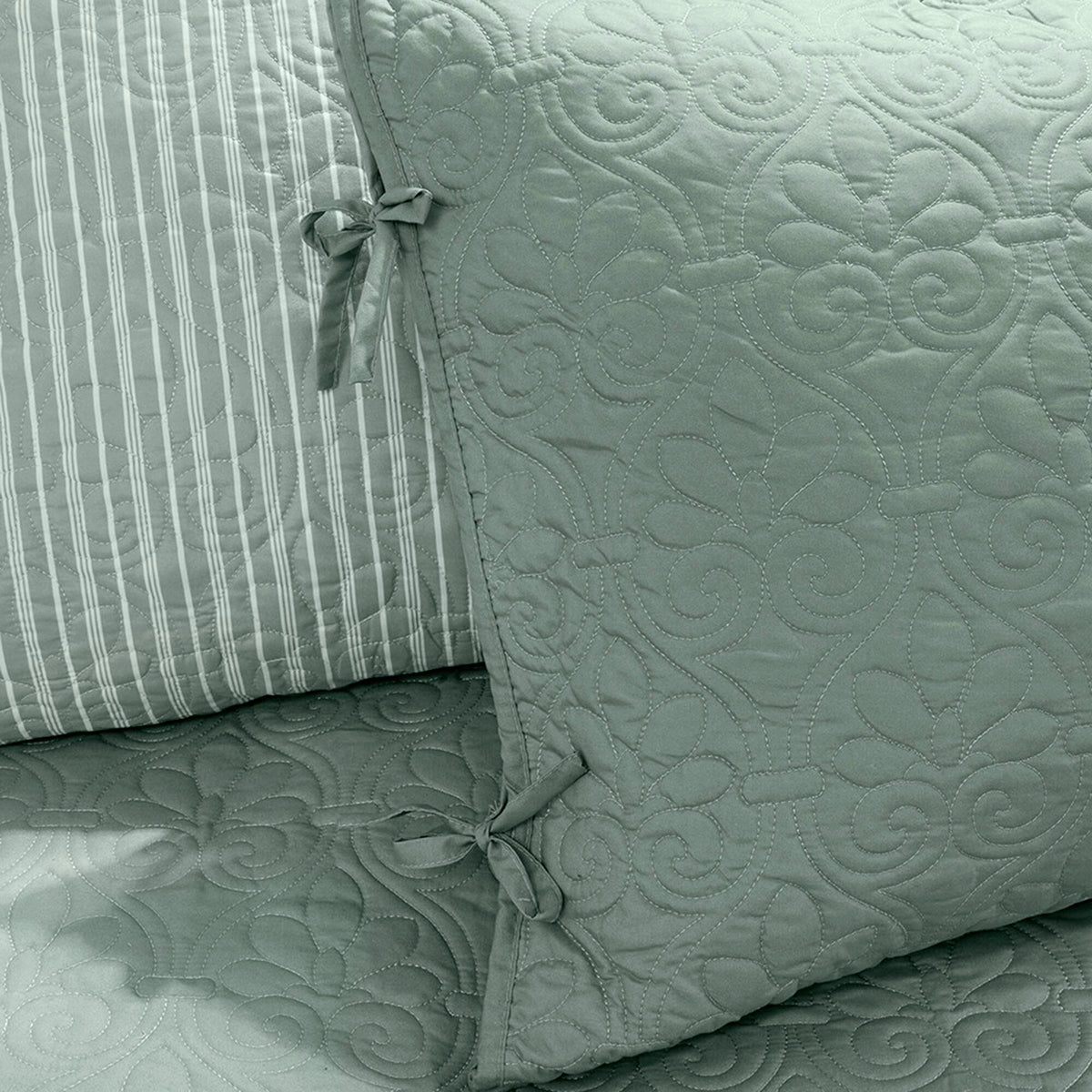 Quebec 6 Piece Reversible Daybed Cover Set - Seafoam