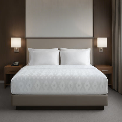 Jacquard Essential Nova Coverlet - White