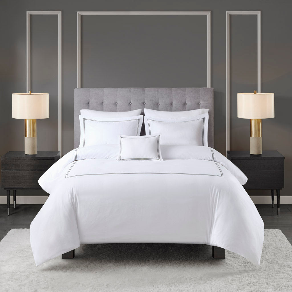 500 Thread Count Luxury Collection 100% Cotton Sateen Embroidered Comforter Set - White/Grey