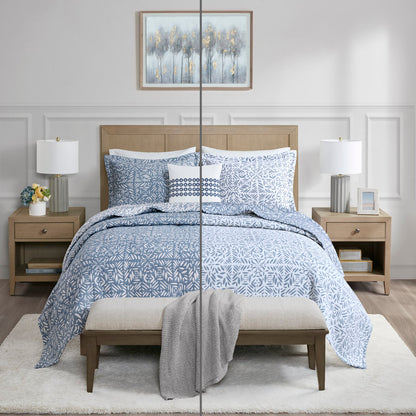 Harmony 4 Piece Oversized Reversible Matelasse Quilt Set with Throw Pillow - Blue