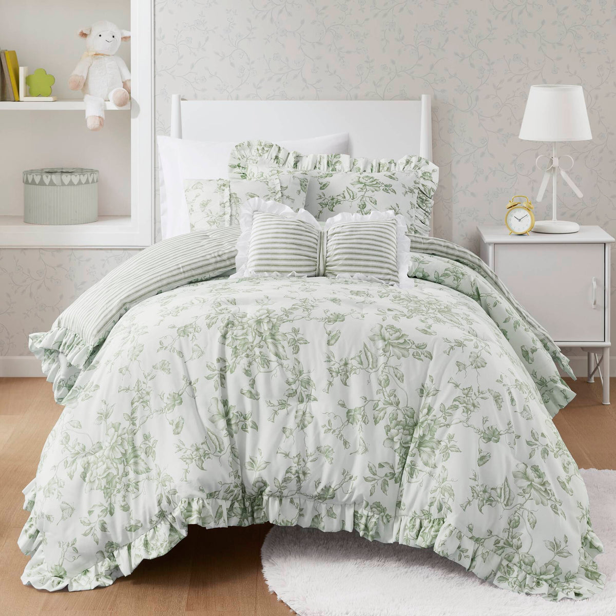 Adele Comforter Set with Decorative Pillows - Green