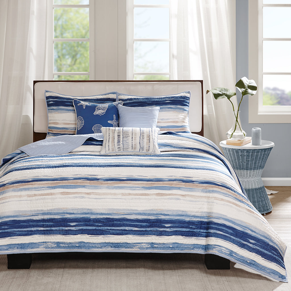 Marina 6 Piece Printed Quilt Set with Throw Pillows - Blue