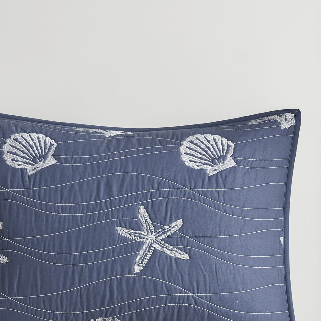Seaside 4 Piece Cotton Reversible Embroidered Quilt Set with Throw Pillow - Navy