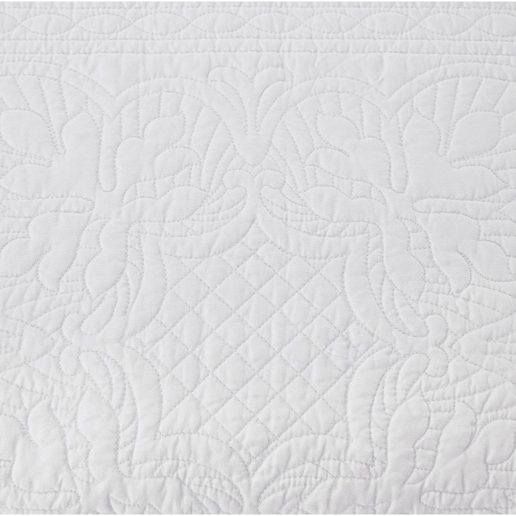Tuscany 6 Piece Reversible Scalloped Edge Daybed Cover Set - White