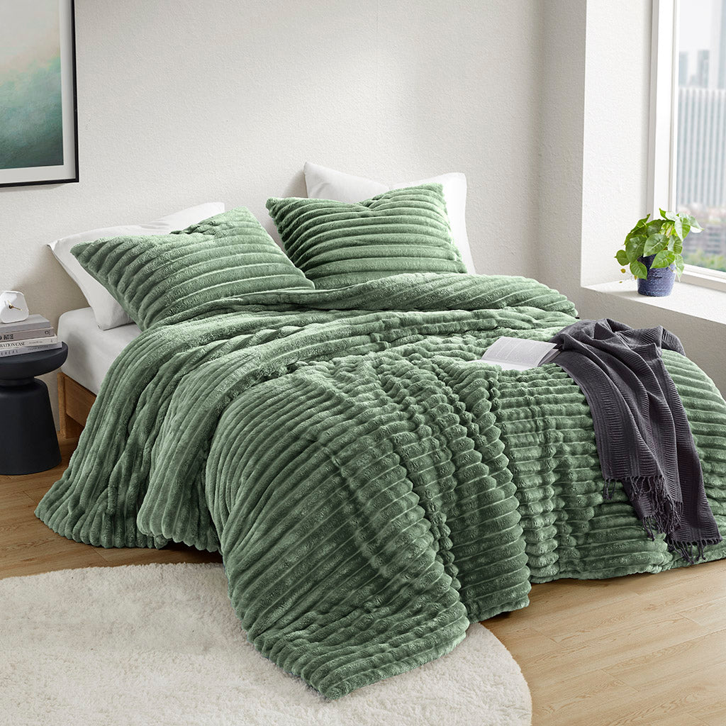 Avril Fluffy Ribbed Plush Comforter Set - Green