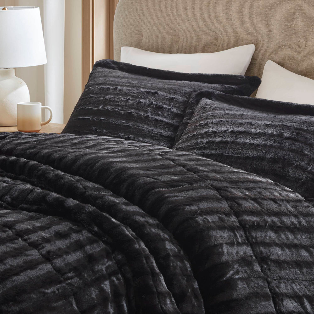 Duke Faux Fur Comforter Mini Set - Black